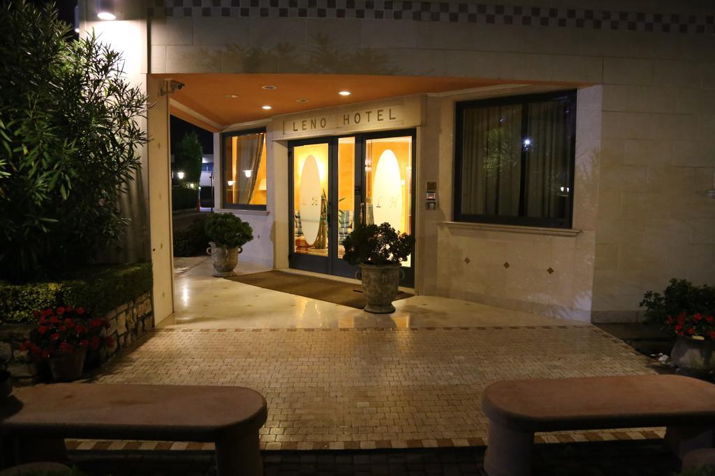 Hotel Lenotel Екстер'єр фото