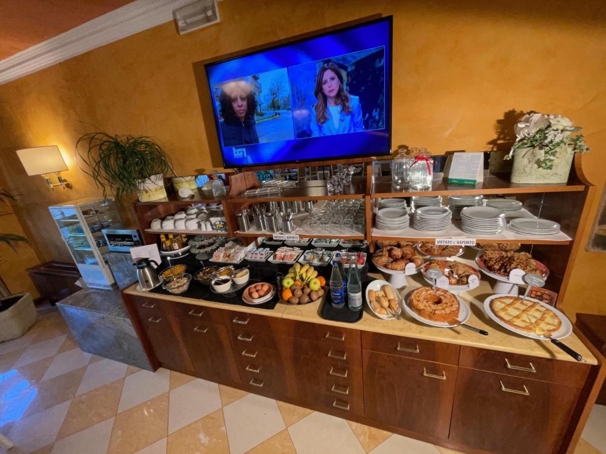 Hotel Lenotel Екстер'єр фото