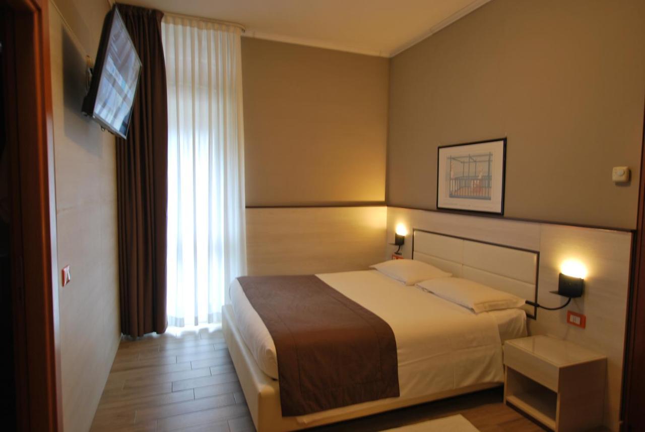 Hotel Lenotel Екстер'єр фото